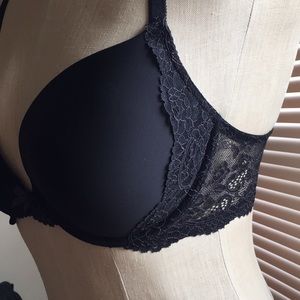 Victoria's Secret Lace Dream Angels Push Up Bra